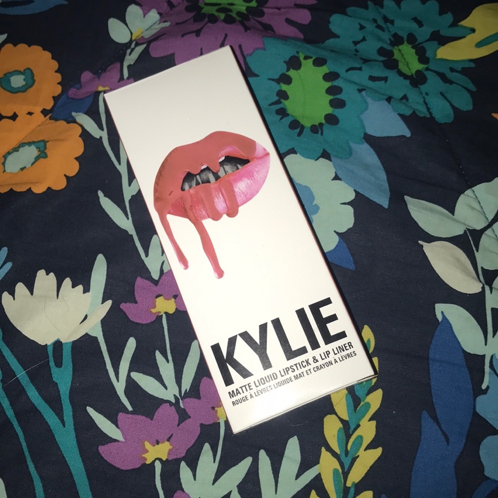 Strawberry Cream Kylie Lip Kit